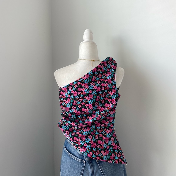 Lovers & Friends floral asymmetrical tank - Picture 6 of 7
